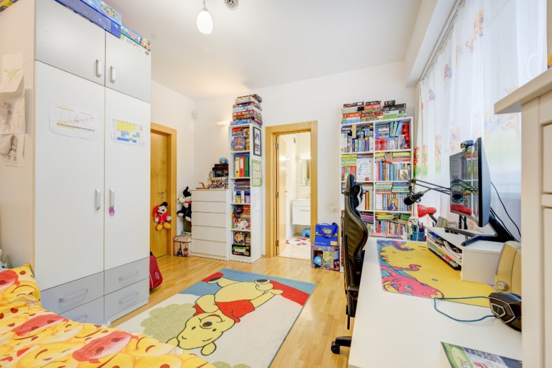 Vânzare apartament de 4 camere Piața Floreasca