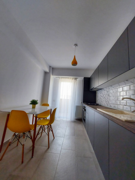 Vânzare apartament de 3 camere Popești Leordeni