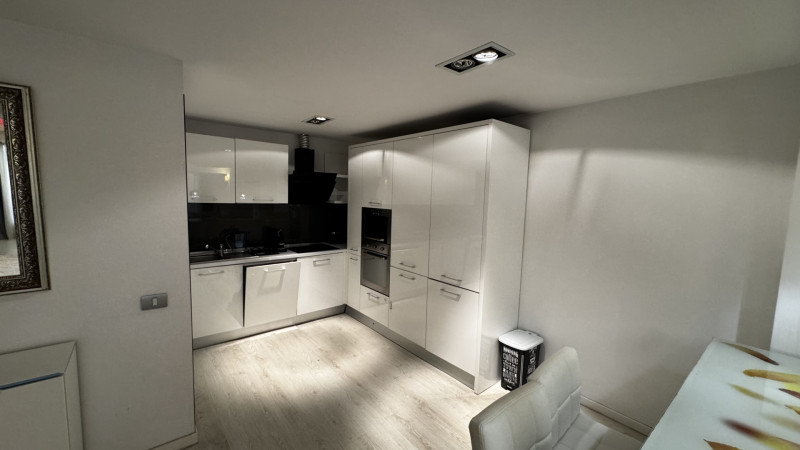 Închiriere apartament de 3 camere Herastrau- Persepolis