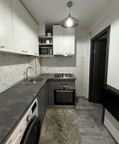 Vânzare apartament de 3 camere Lujerului- 5min metrou 