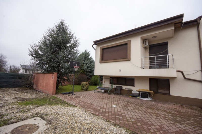 VIla cocheta Pipera strada Nita Pintea