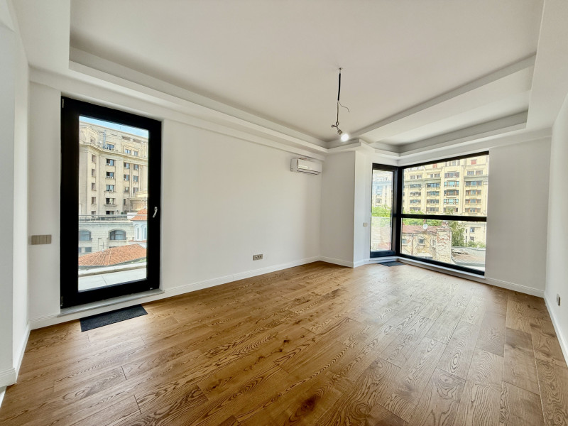 Unirii, apartament cu priveliste catre Sud-Vest, gata de mutat