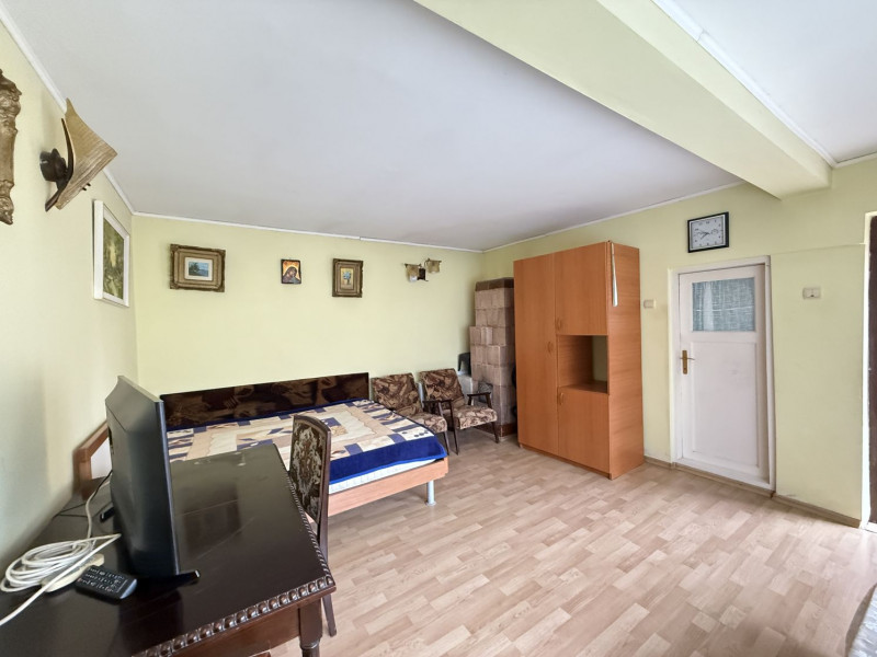 Casa cu livada Izvorani la 300m de Lacul Snagov asfalt si utilitati