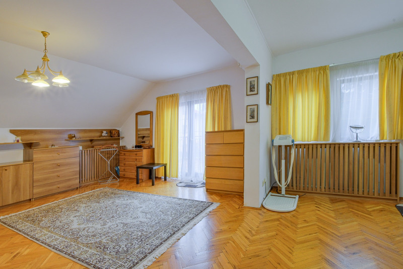 Vila Iancu Nicolae – între Grădina Zoo și Jolie Ville | Liniște, spațiu și confo