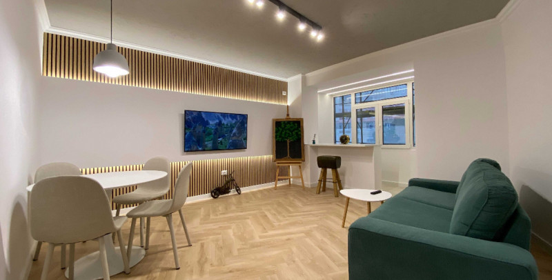 Vânzare apartament de 3 camere Tineretului