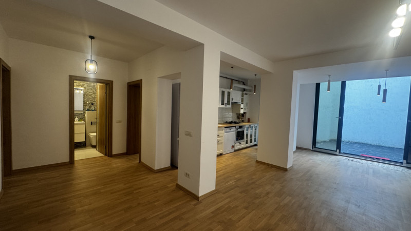 Închiriere apartament de 3 camere Domenii-1 Mai