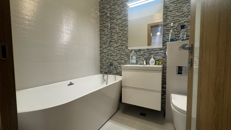 Închiriere apartament de 3 camere Domenii-1 Mai