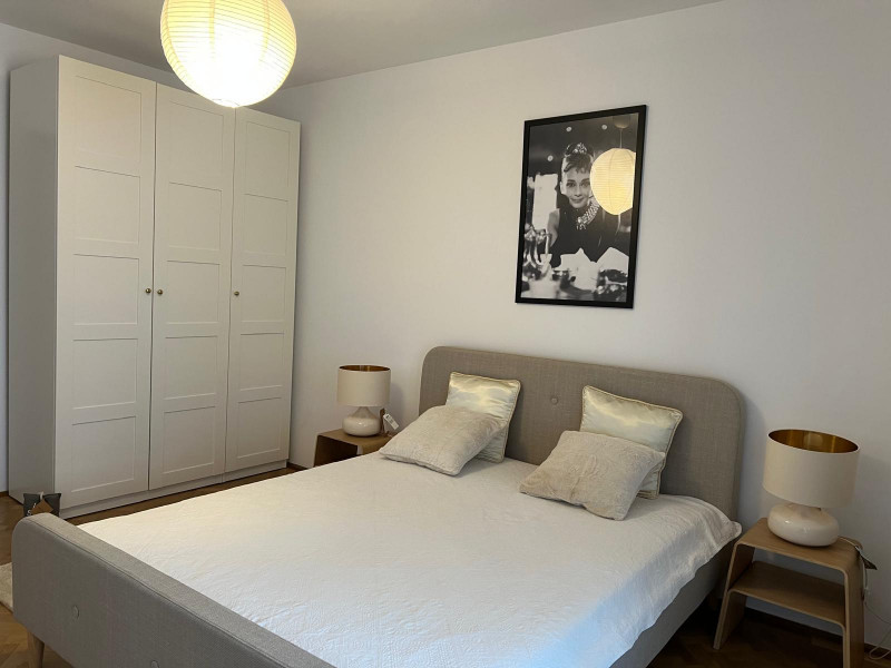 Închiriere apartament de 3 camere Vatra Luminoasa-Scoala 49