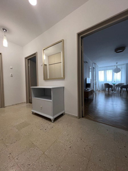 Închiriere apartament de 3 camere Vatra Luminoasa-Scoala 49