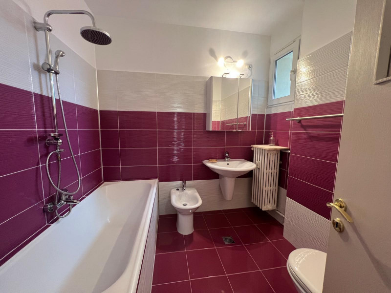 Închiriere apartament de 3 camere Vatra Luminoasa-Scoala 49