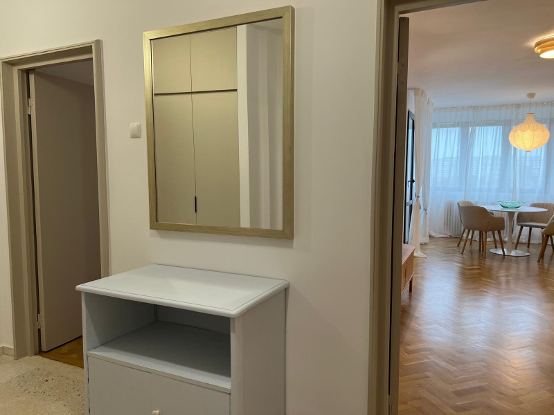 Închiriere apartament de 3 camere Vatra Luminoasa-Scoala 49