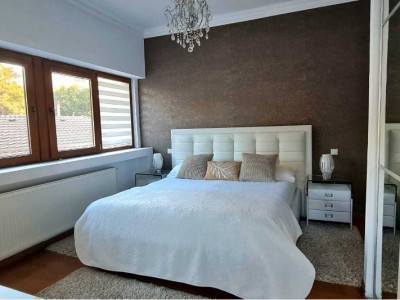 Vânzare apartament de 4 camere Victoriei