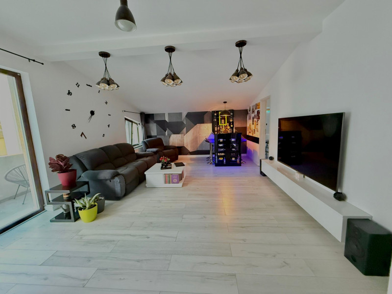 Vânzare apartament de 3 camere Militari Residence