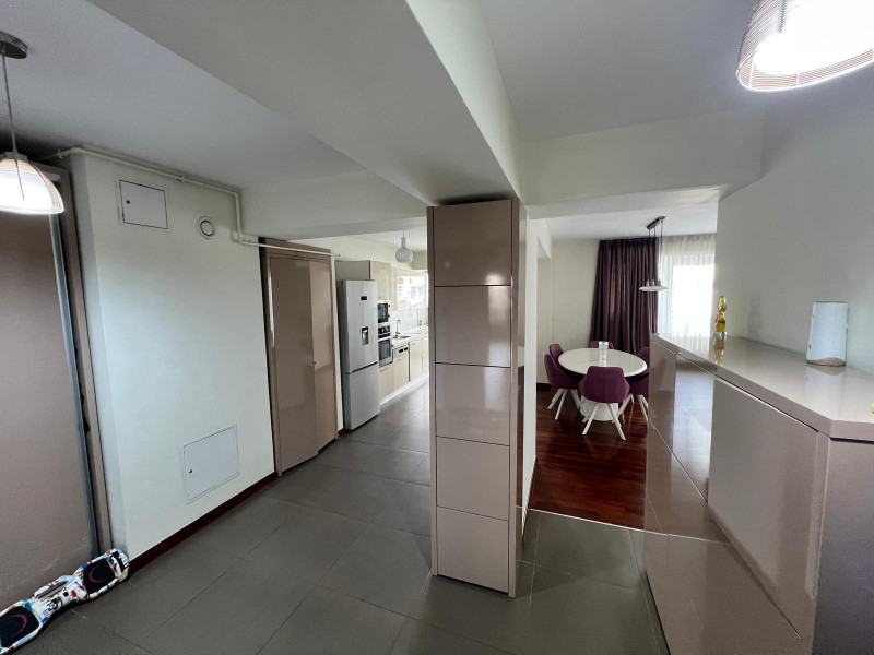 Vânzare apartament de 3 camere Dristor- In City Residence