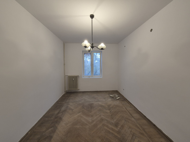 Apartament  2 camere, decomandat - Barbu Văcărescu 