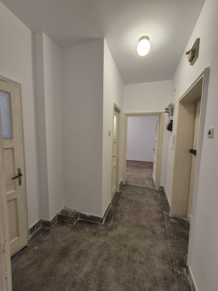 Apartament  2 camere, decomandat - Barbu Văcărescu 