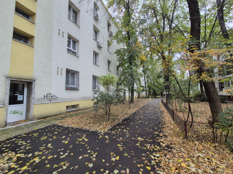 Apartament  2 camere, decomandat - Barbu Văcărescu 