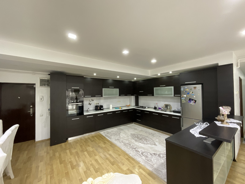 Apartament de vânzare în Pipera – 4 camere spațioase, zona OMV