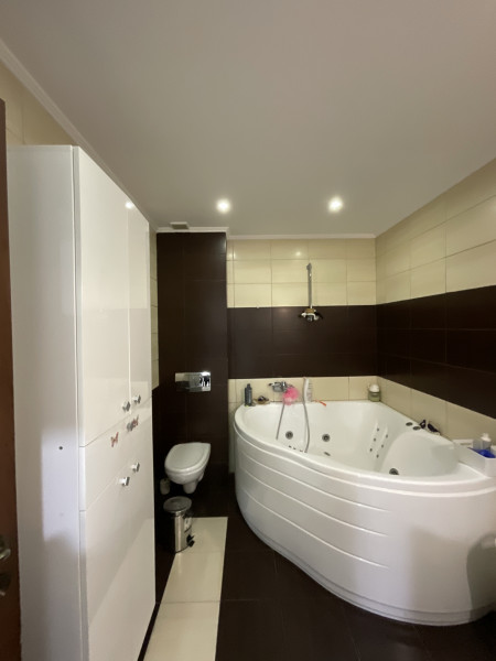 Apartament de vânzare în Pipera – 4 camere spațioase, zona OMV