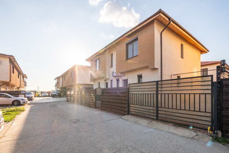 Casă de vânzare în Otopeni, complex rezidențial liniștit și prietenos