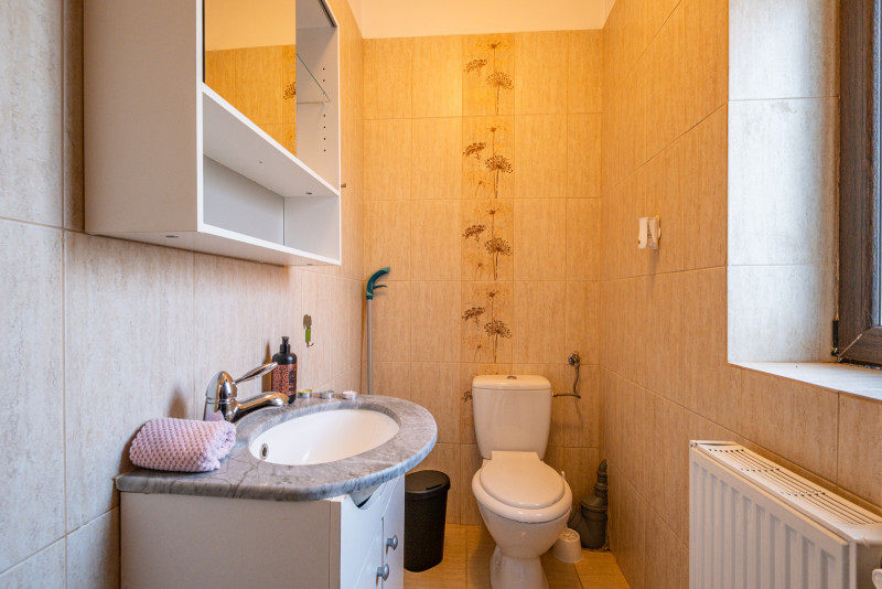 Casă de vânzare în Otopeni, complex rezidențial liniștit și prietenos