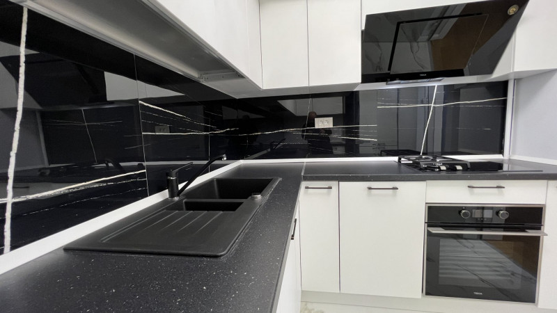 Unirii aparatmente gata de mutat ! Buc mobilata si utilata !