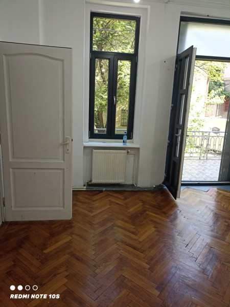 Vânzare apartament de 4 camere vilă interbelică Cișmigiu 