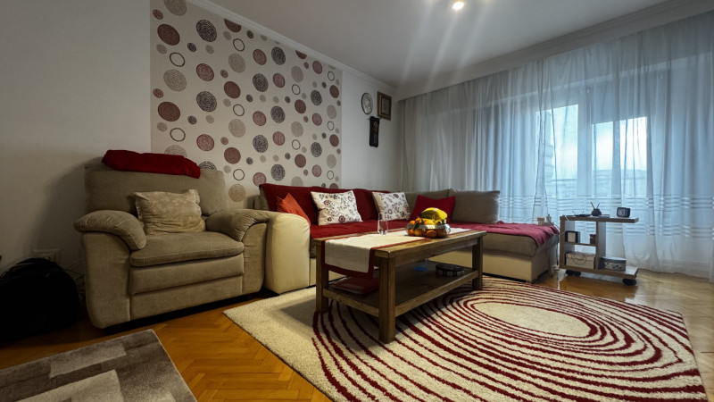Vânzare apartament de 2 camere Piața Muncii