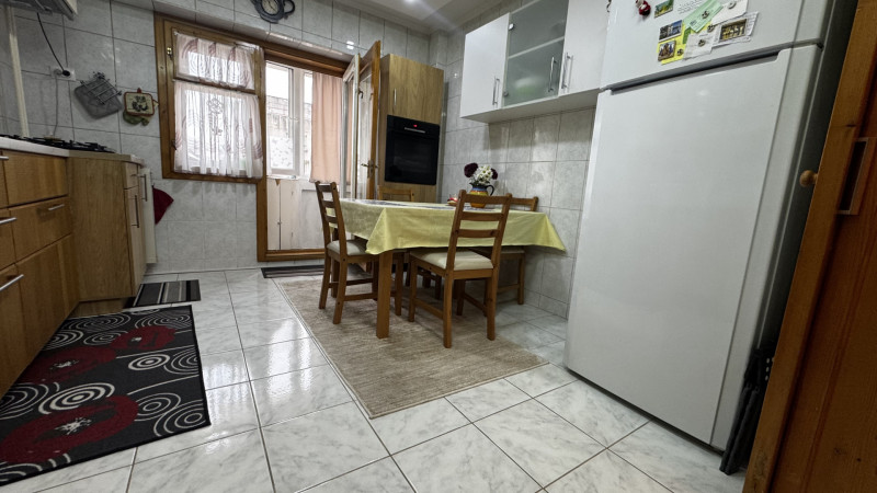 Vânzare apartament de 2 camere Piața Muncii