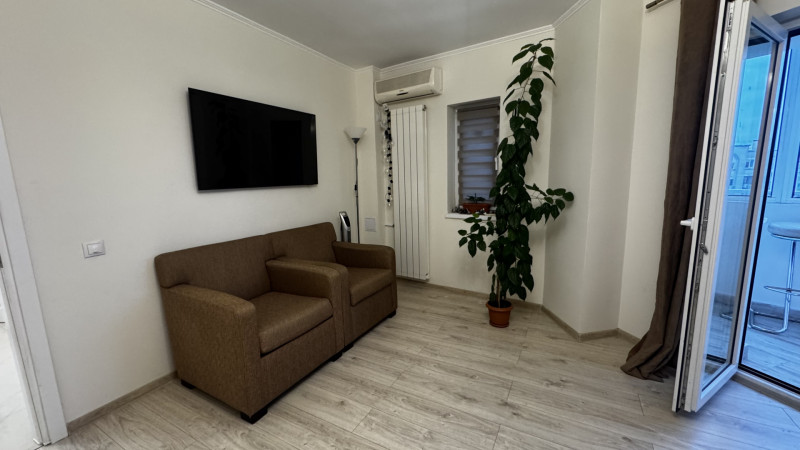 Vânzare garsonieră Bulevardul Decebal