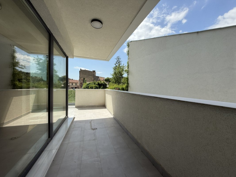 Unirii, 4 camere si  2 parcari  de la dezvoltator