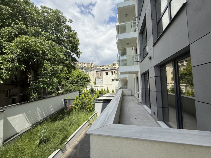 Unirii, 4 camere si  2 parcari  de la dezvoltator