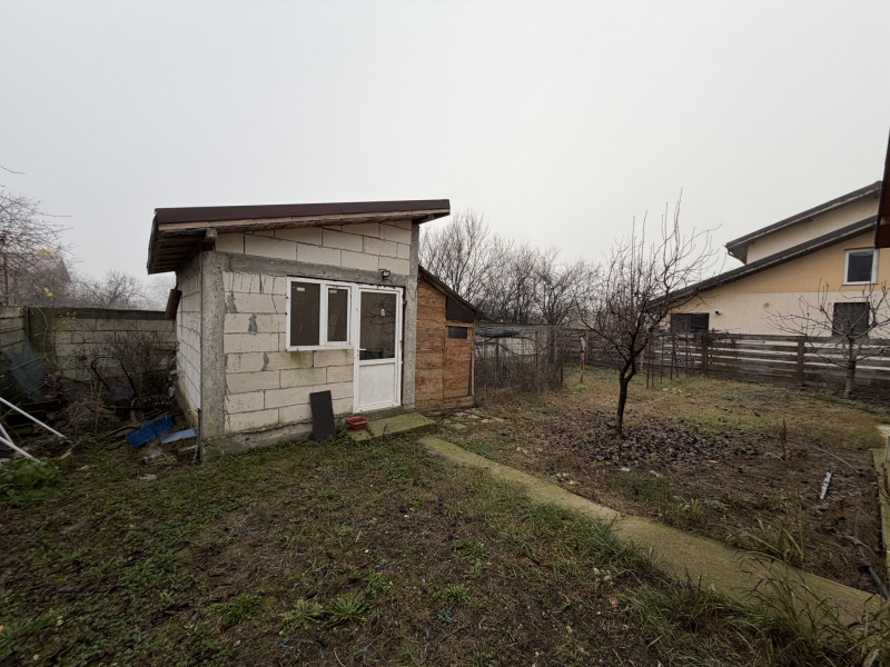 Casă individuală de vânzare în Tărtășești – curte mare 500 mp, zonă verde 