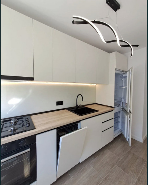 Vânzare apartament de 3 camere Iancului- Obor