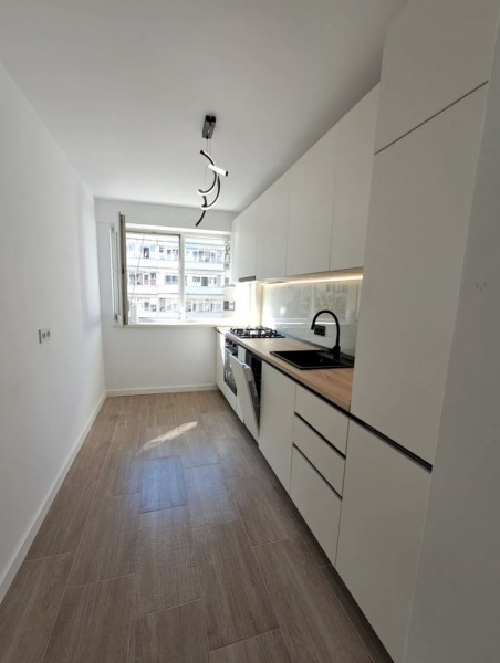 Vânzare apartament de 3 camere Iancului- Obor