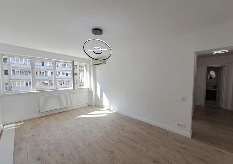 Vânzare apartament de 3 camere Iancului- Obor