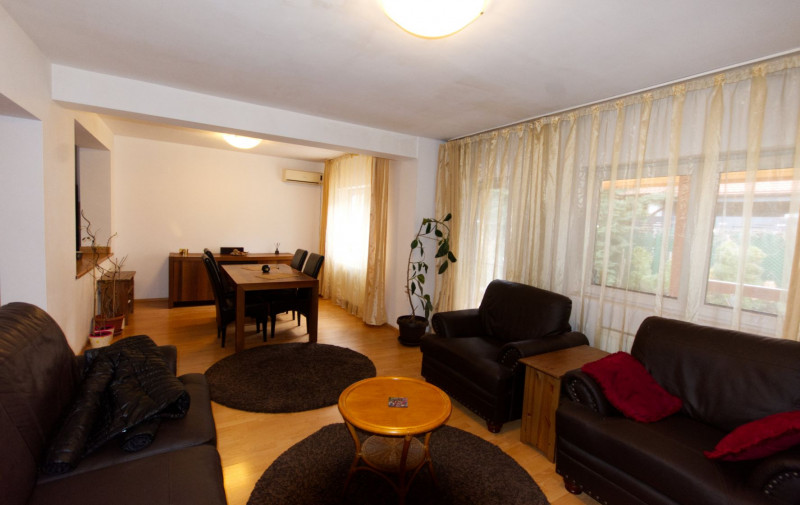 Vilă de Închiriat în Ansamblul Rezidențial Pipera 