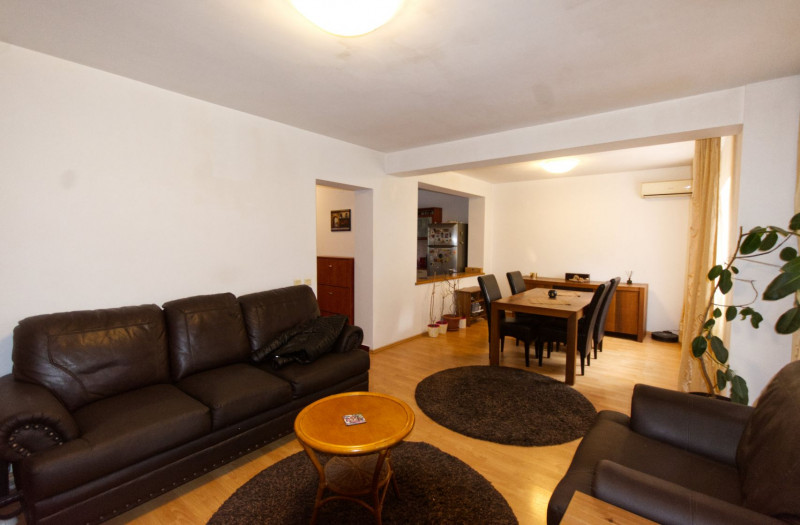 Vilă de Închiriat în Ansamblul Rezidențial Pipera 