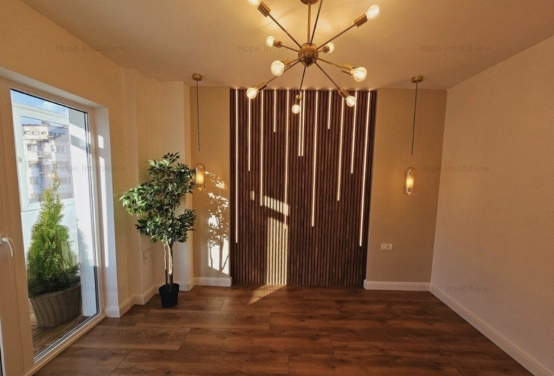 Vânzare apartament de 3 camere Mosilor- Bd Carol