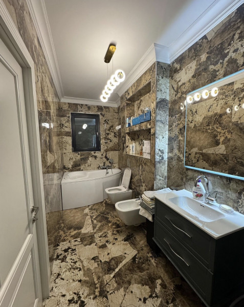 Vânzare apartament de 3 camere Aviatiei- Baneasa