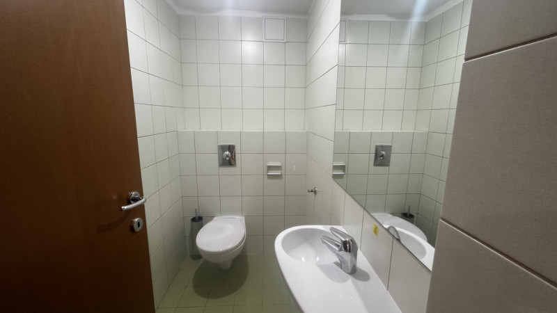 Închiriere apartament de 4 camere Victoriei- Capitale