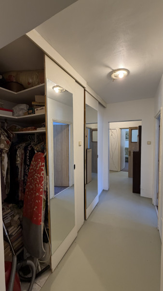 Apartament 3 camere de vânzare – Bucureștii Noi / Pajura