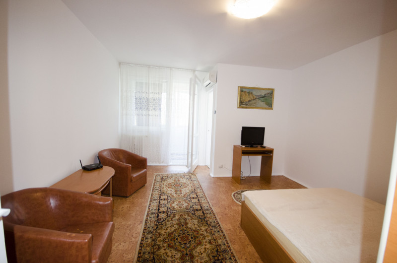 Metrou Dristor garsoniera mobilata