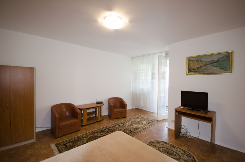 Metrou Dristor garsoniera mobilata