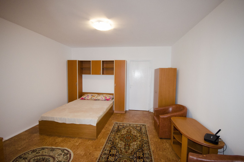 Metrou Dristor garsoniera mobilata