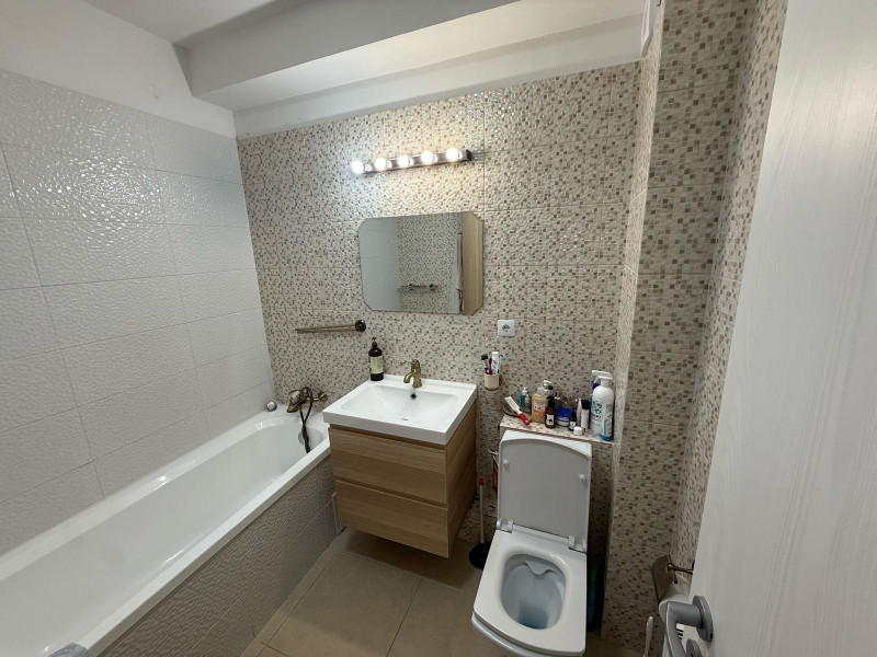 Vânzare apartament de 3 camere Militari Residence