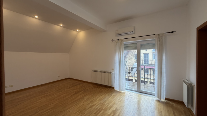 Vilă  de închiriat – Iancu Nicolae, Băneasa 