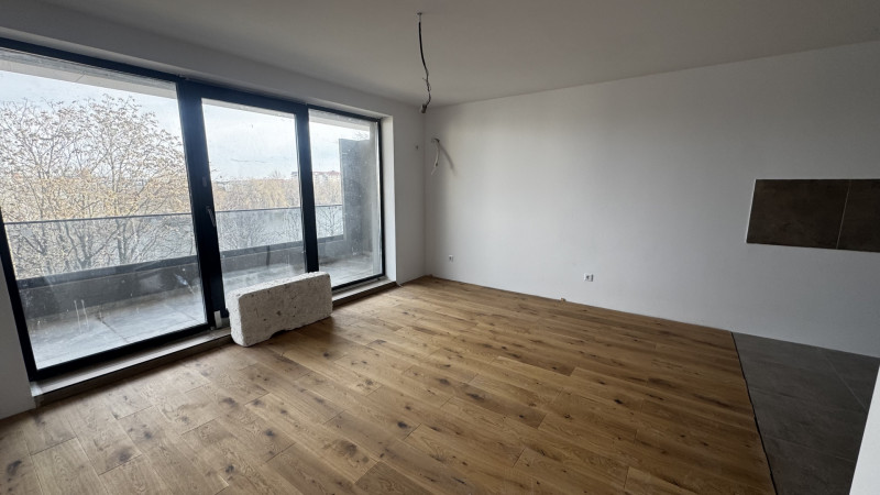 Vânzare apartament de 3 camere Pipera- vedere lac