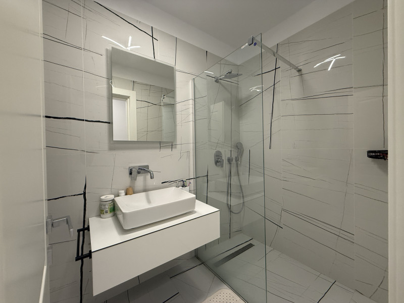 Unirii Palatul Parlamentului bloc 2023