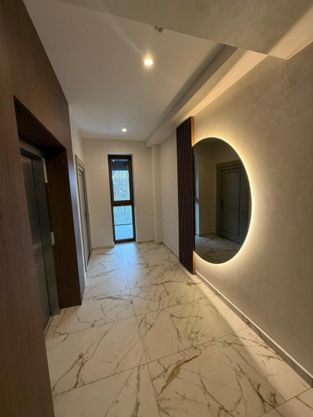 Apartament la parter în Foresti Sinaia – Elegant. Spațios. În inima naturii